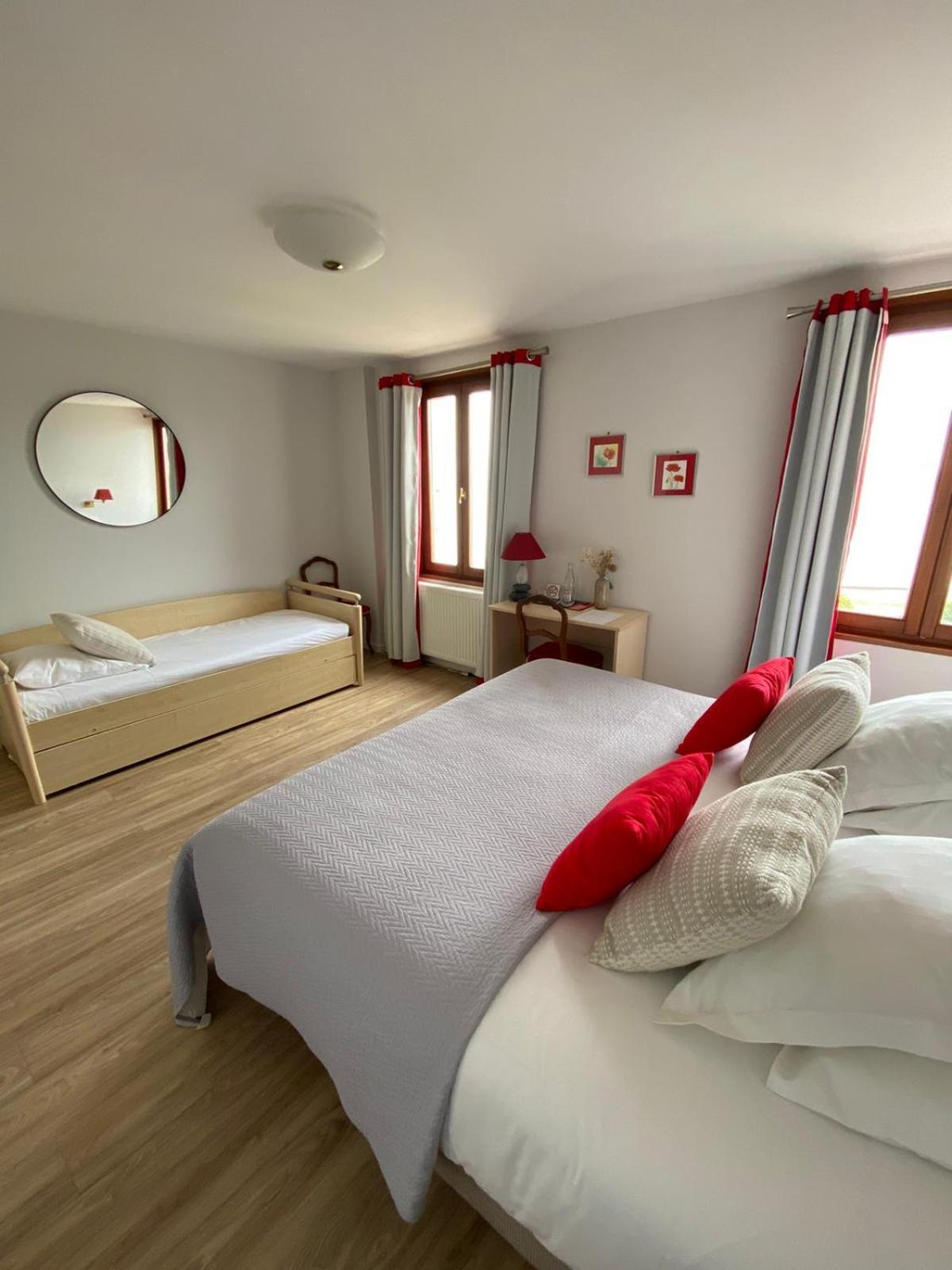 Hotel De La Plage Excénevex Eksteriør bilde